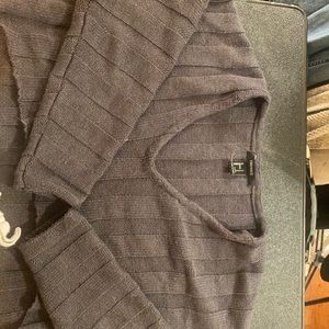 gray cropped sweater